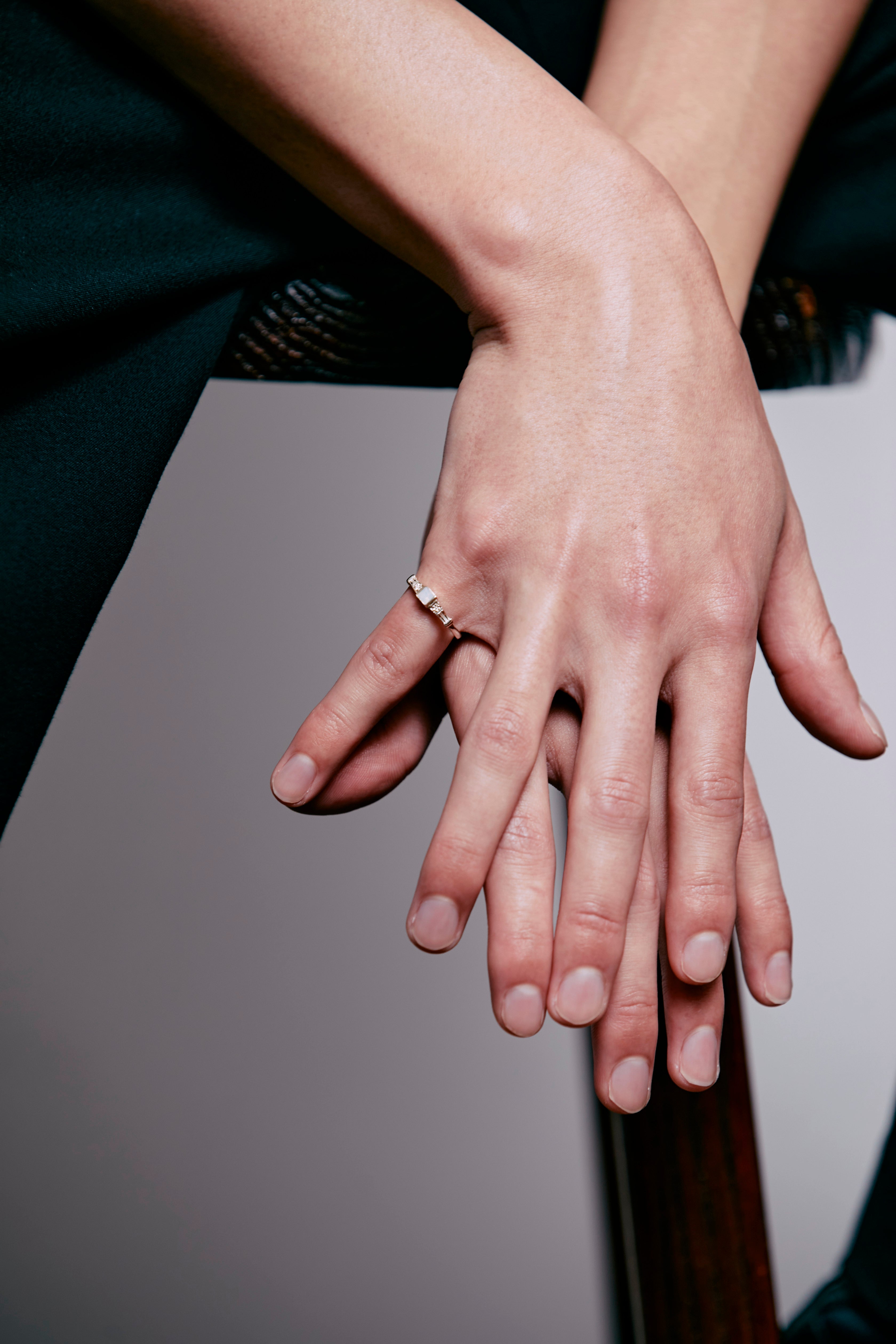 STONE VINTAGE RING (WHITE)