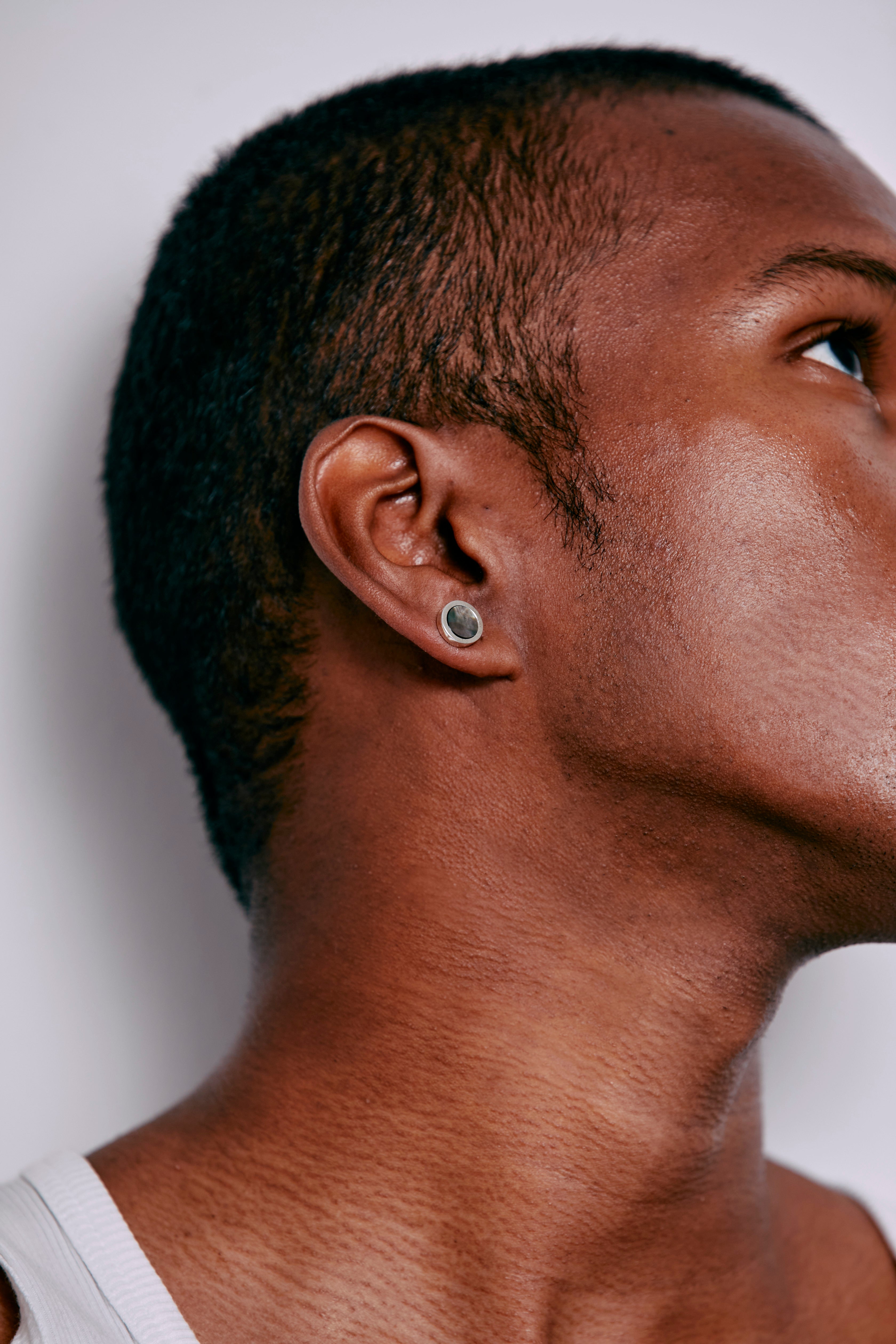 STONE EARRINGS(Black / Shell)