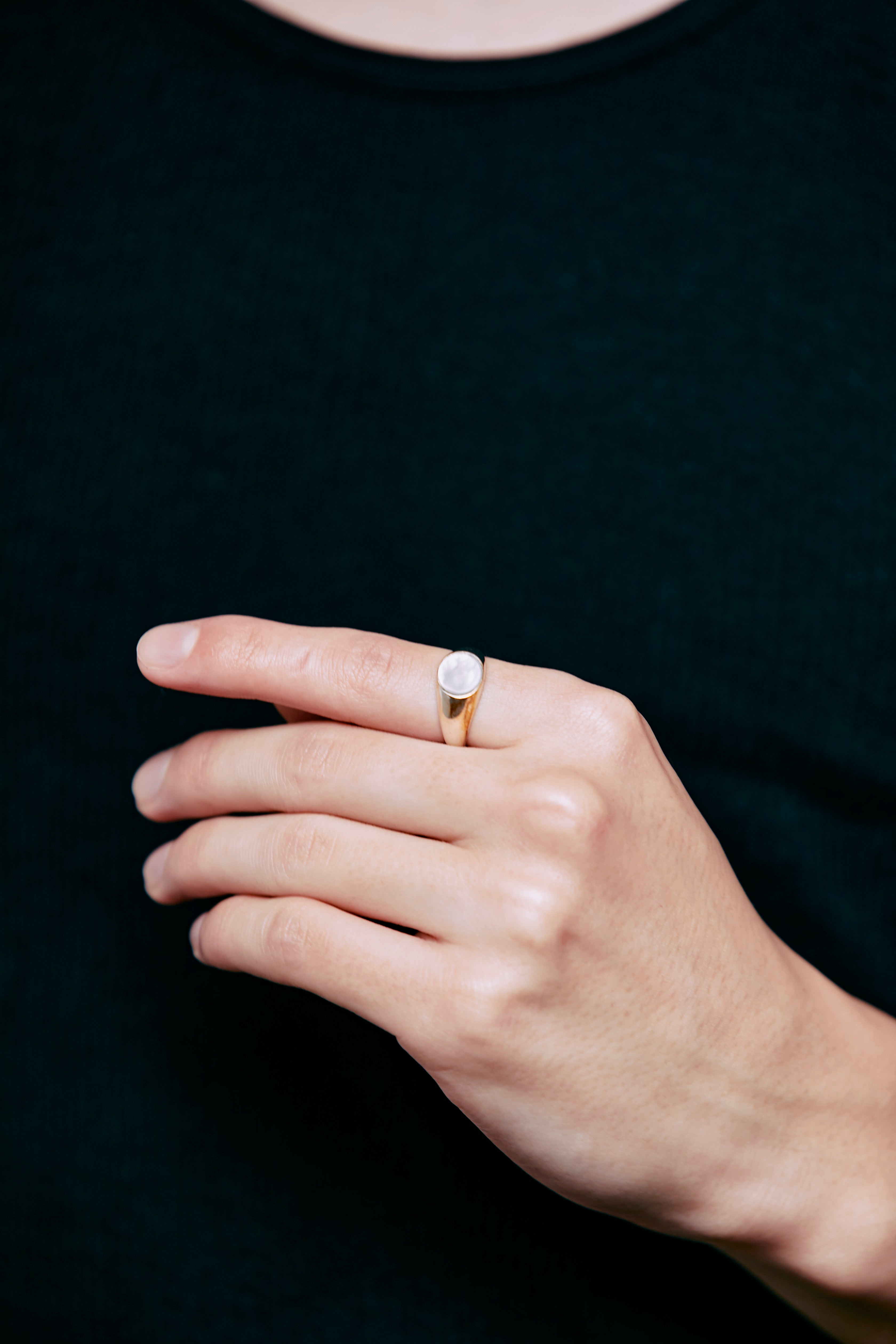 STONE RING（White / Shell）