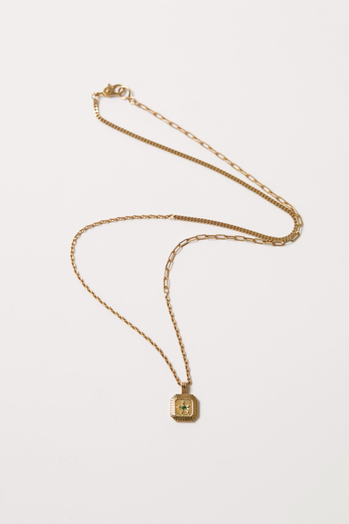 Flower Necklace (Gold)