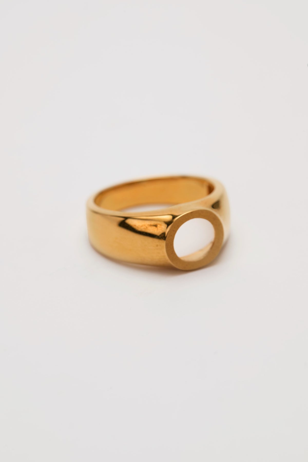 CIRCLE RING (Gold)